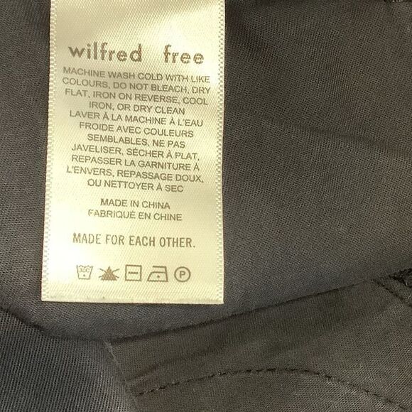 Aritzia Wilfred Free Faux Leather Jean Style Pants Size 4 - Picture 7 of 12